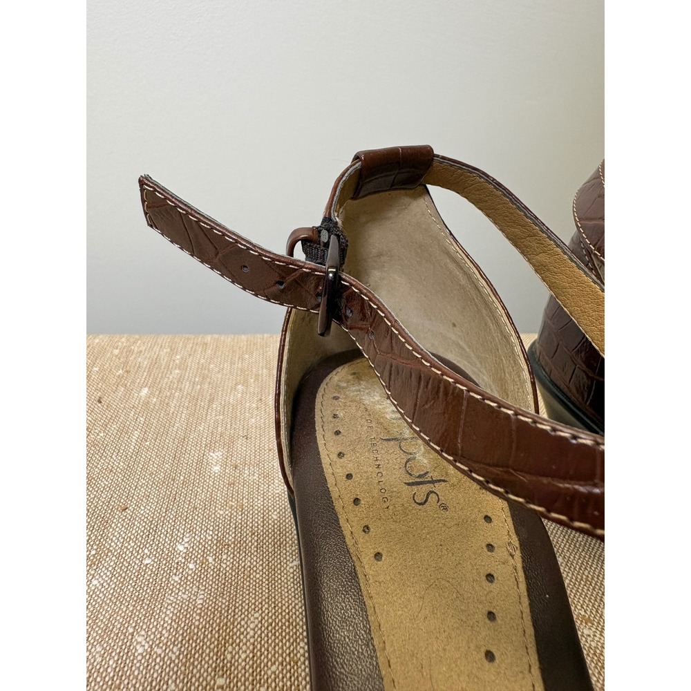Croc Embossed Sandals Chocolate Brown T-Strap Minimalist Comfort Block Heel 7M - Picture 12 of 16